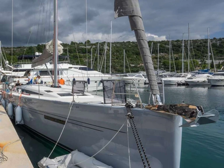 Yacht hire La Spezia cheap ONE MORE