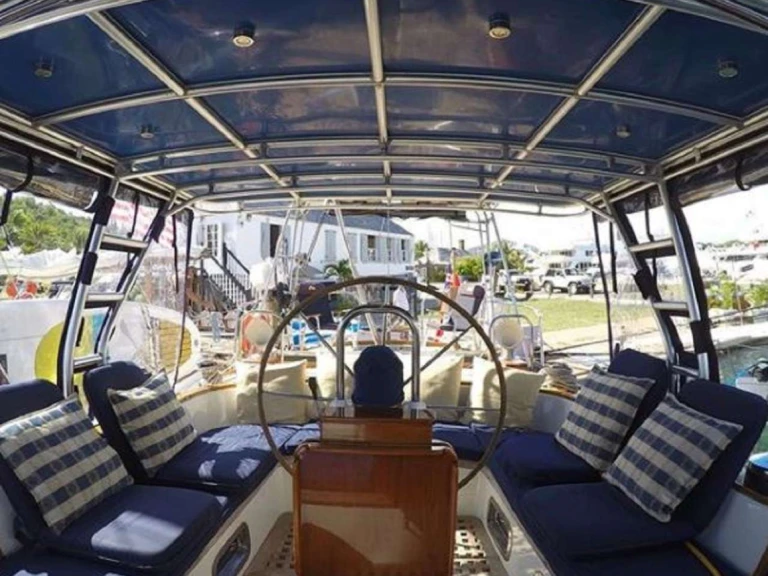 Yacht hire Antigua cheap THE DOVE