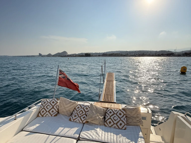 Hire Luxury Yacht with or without skipper Princess Antibes