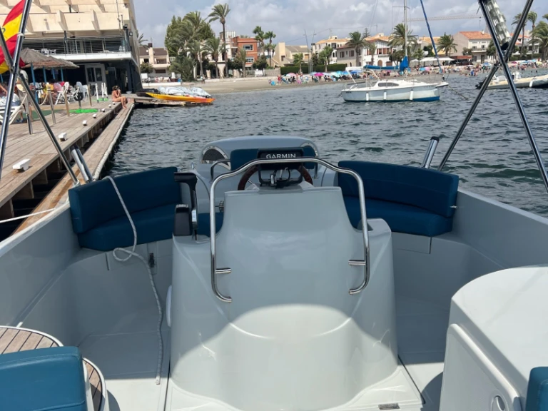 Motorboat to hire Santiago de la Ribera at the best price