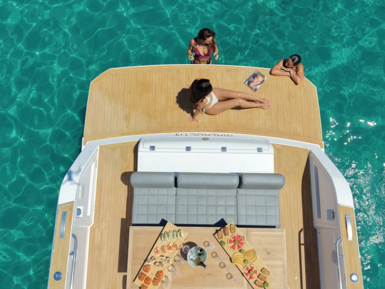 Yacht charter France - Pardo Yachts Pardo 43 on SamBoat