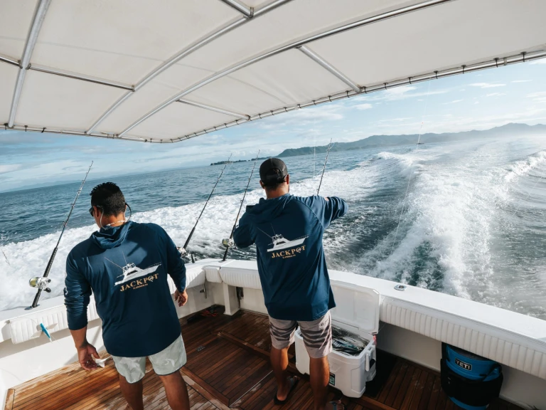 Yacht hire Bahía Culebra cheap custom