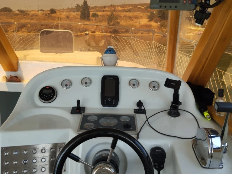 Charter a  Lobster 38 in Ayvalık on Samboat