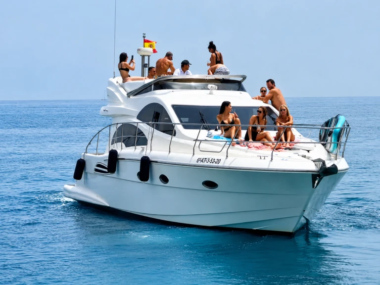 Yacht charter Marbella - Astondoa Astondoa 44 Fly on SamBoat