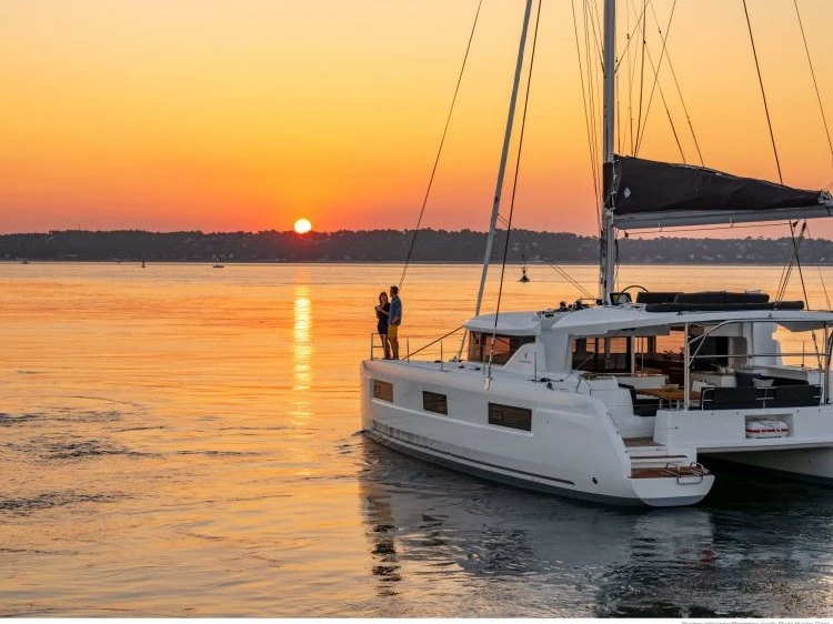 Hire a Lagoon Lagoon 46 Préveza