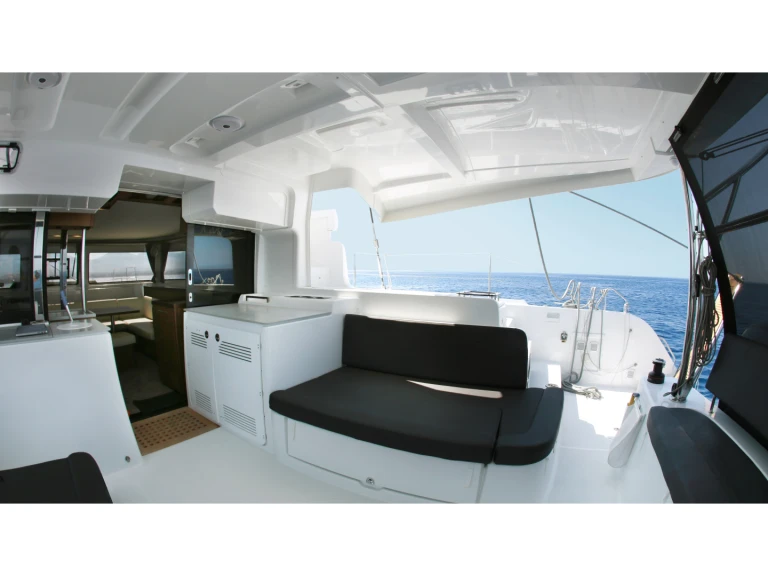 Hire Catamaran with or without skipper Lagoon Préveza