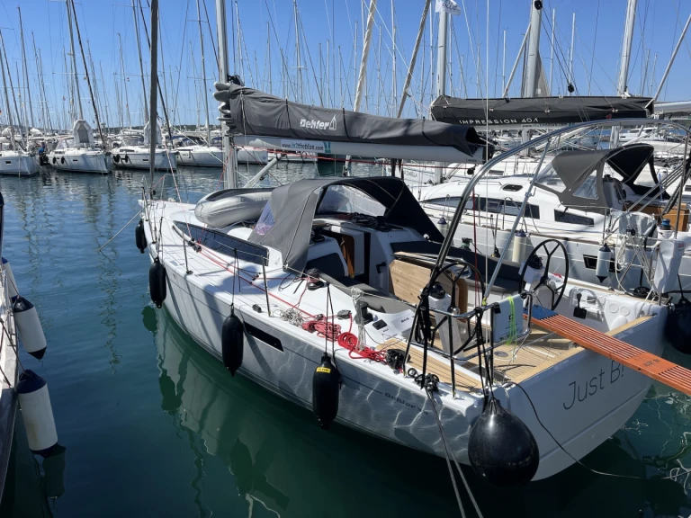 Hire Sailboat Dehler with a boat licence