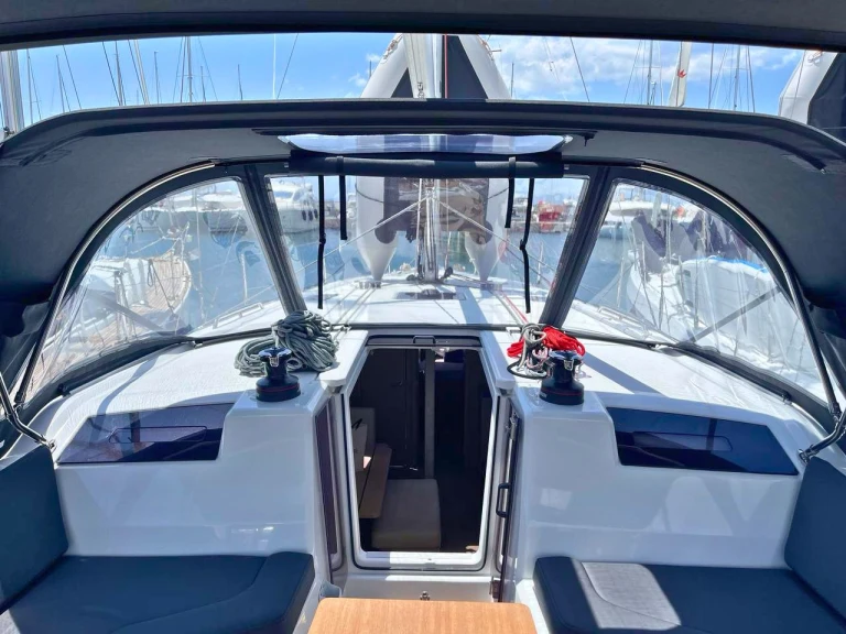 Yacht charter Alimos - Bénéteau Oceanis 40.1 on SamBoat