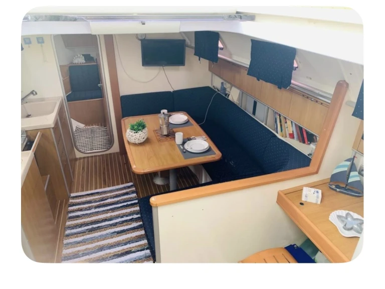 Sailboat hire in Sant Antoni de Portmany - Bavaria Bavaria 38 Cruiser