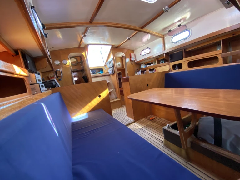 Sailboat to hire Marseille at the best price