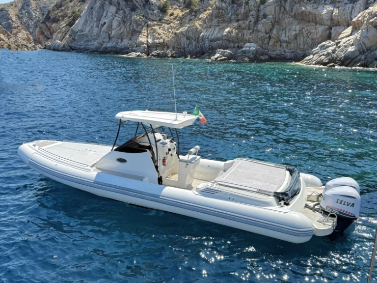 Hire RIB with or without skipper CVL Nautica Cannigione
