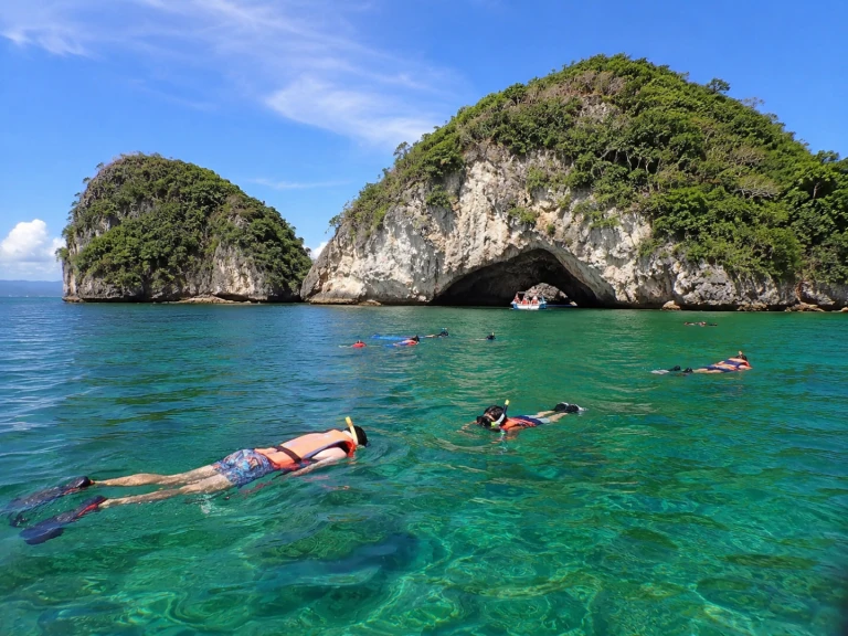 Motorboat to hire Puerto Vallarta at the best price