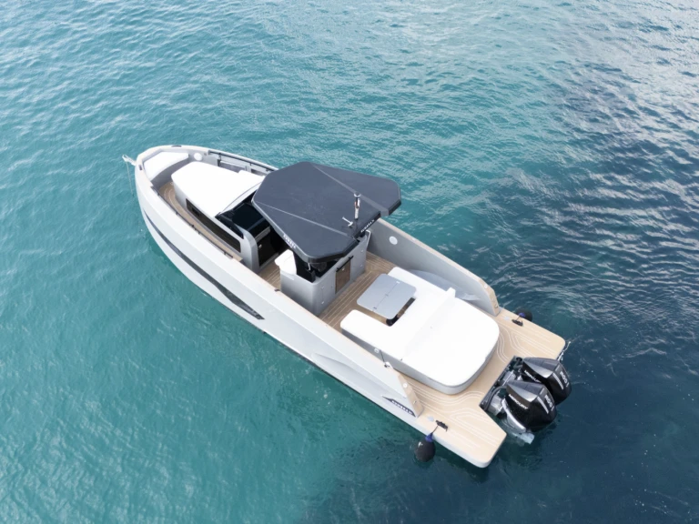 Motorboat hire in Palma de Mallorca - KUMBRA 34