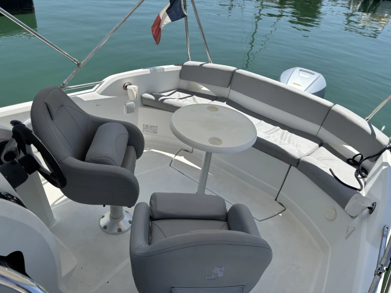 Bénéteau Flyer 650 Open charter bareboat or skippered in  Marseille