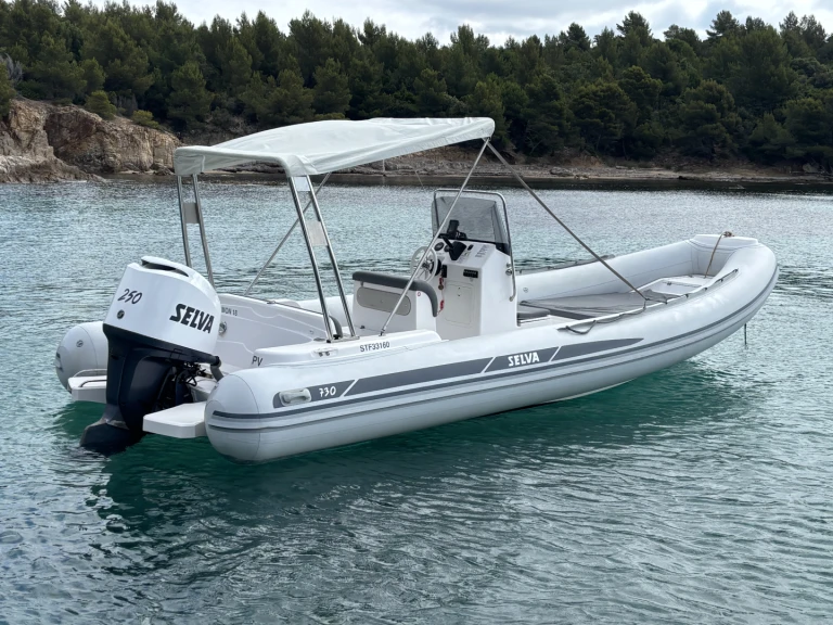 RIB to hire Hyères at the best price