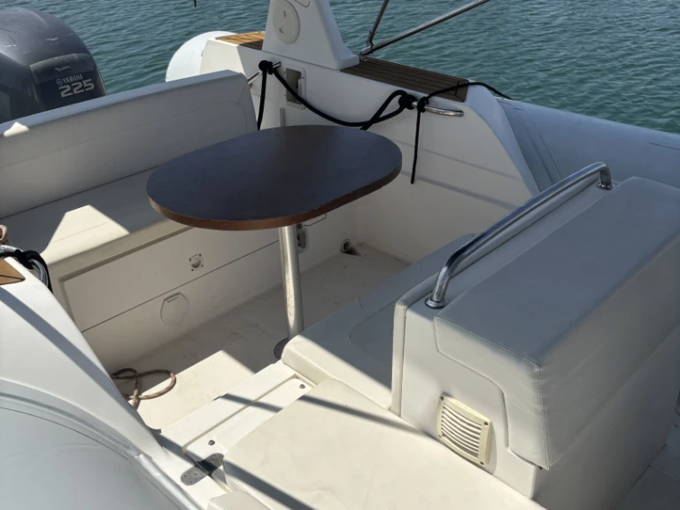 Hire a Capeli Tempest 770 La Rochelle