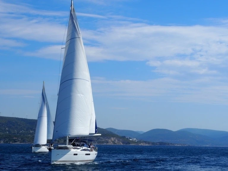 Hire Sailboat Custom Made with a boat licence