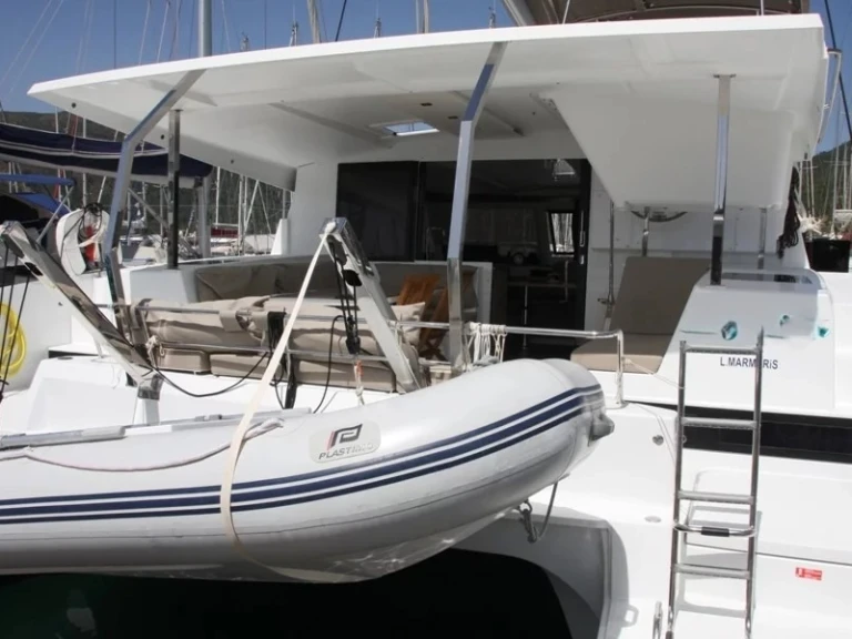 Hire Catamaran Custom Made with a boat licence