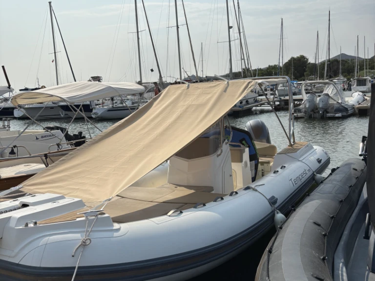 Hire a Capelli Tempest 700 Argelès-sur-Mer