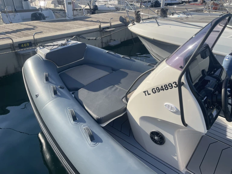 RIB to hire Port de Bormes-les-Mimosas at the best price