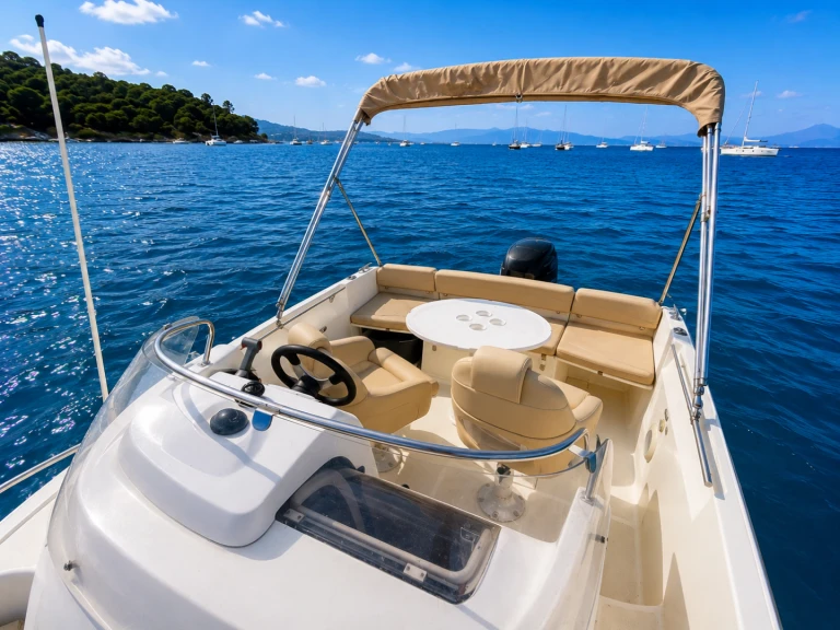 Hire Motorboat with or without skipper Jeanneau Mandelieu-la-Napoule