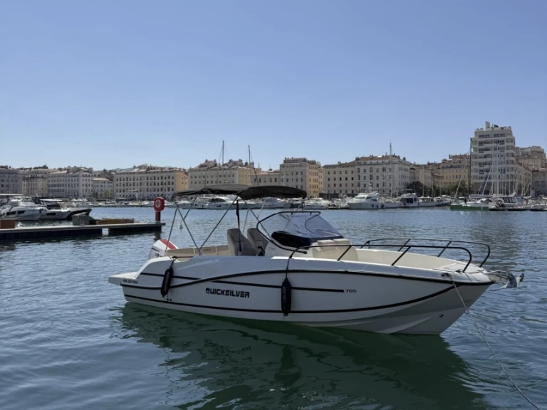 Hire Motorboat with or without skipper Quicksilver Marseille