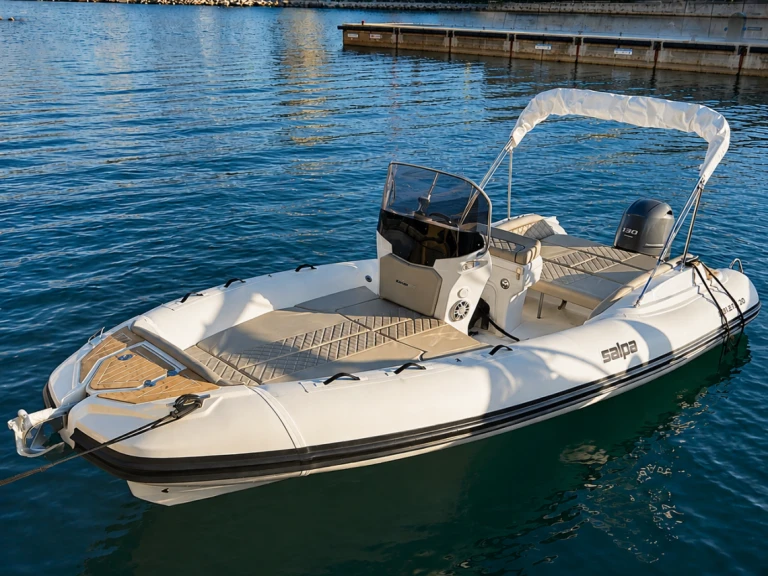 Yacht hire Marseille cheap Salpa Soleil 20