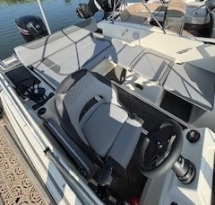 Motorboat to hire Hyères at the best price