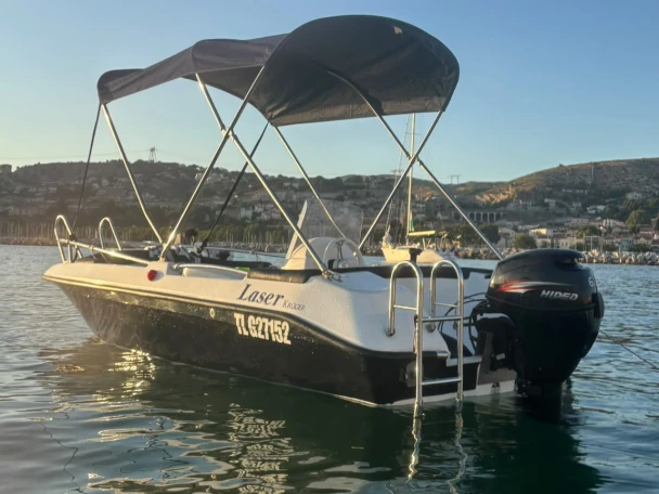 Motorboat to hire Marseille at the best price