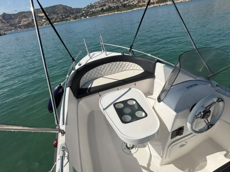 Yacht hire Marseille cheap laser