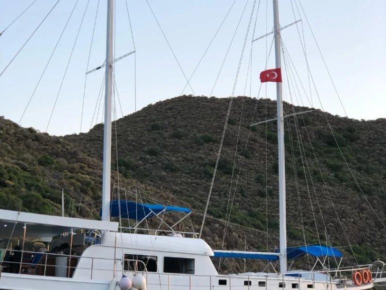 Sailboat to hire Marmaris at the best price