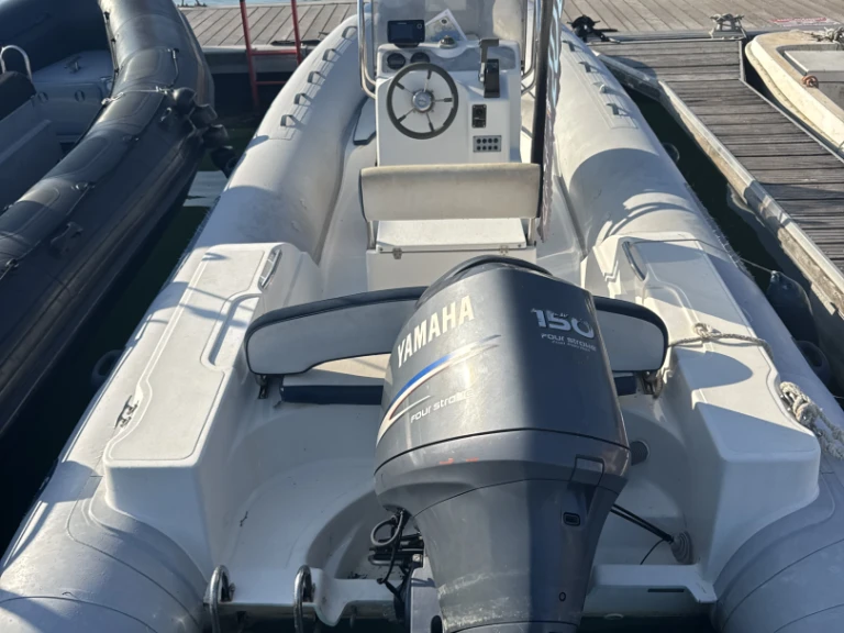 Yacht hire Baden cheap Tempest 650 Open