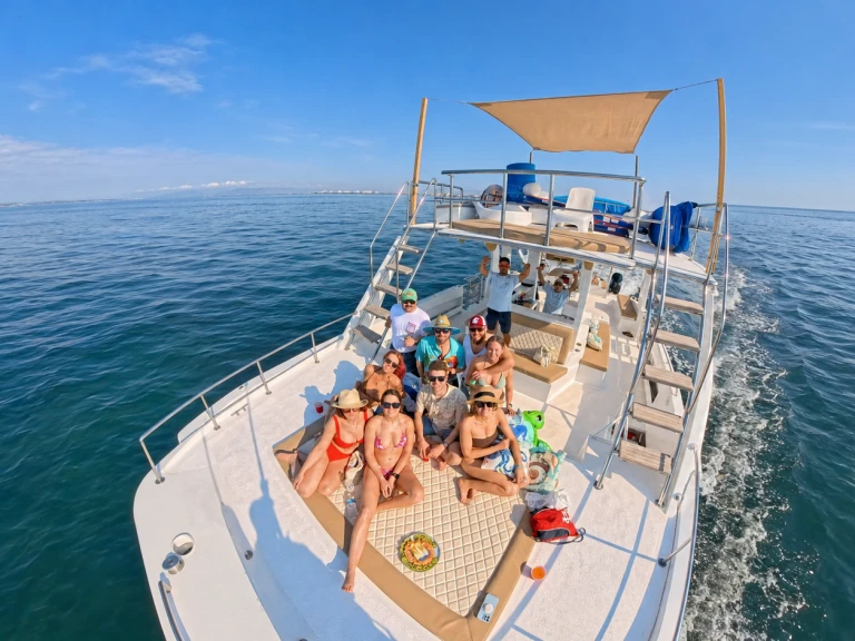 Yacht charter Puerto Vallarta - Custom Made custom on SamBoat