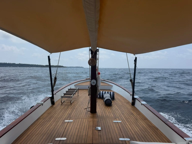 Yacht hire Cannes cheap Cassidenes