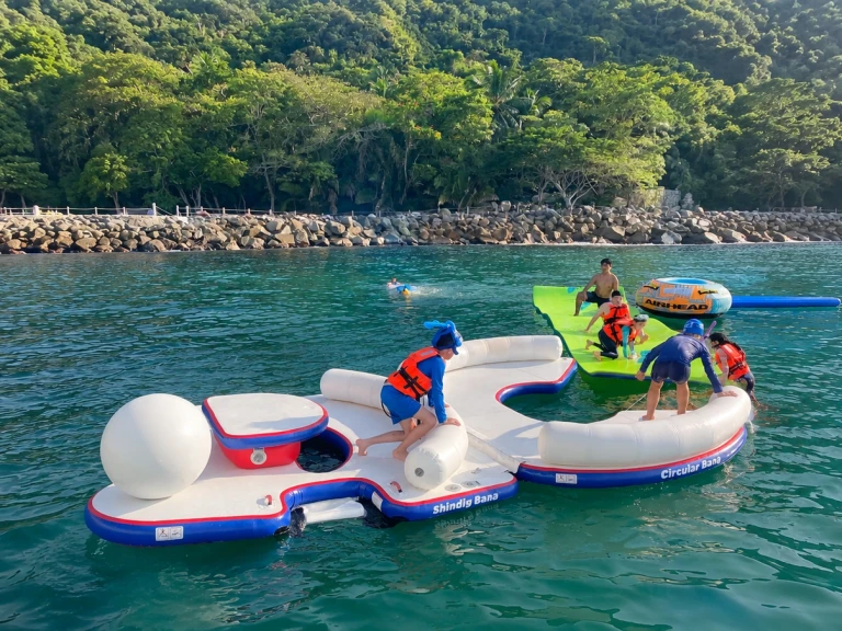 Yacht charter Puerto Vallarta - Custom Made custom on SamBoat