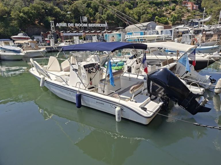Motorboat hire in Port de la Rague - Boston Whaler Boston Whaler 220 Dauntless