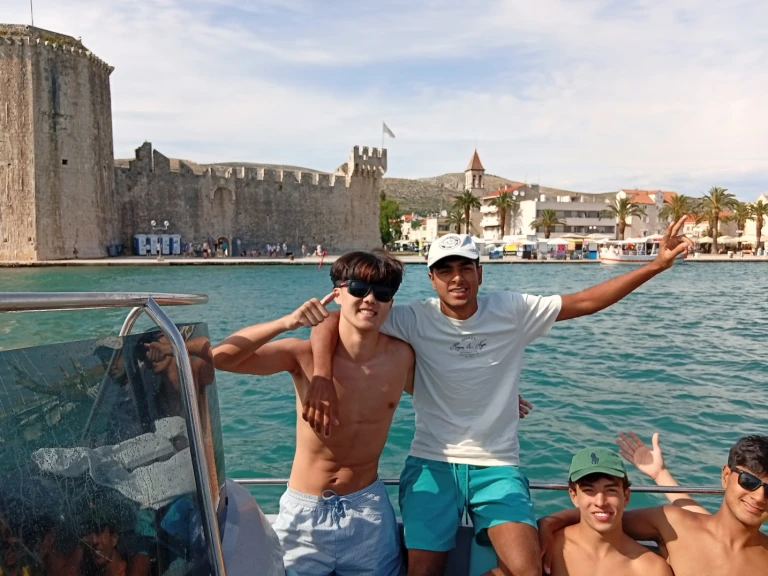 Yacht charter Split - Jeanneau Cap Camarat 7.5 CC Style on SamBoat