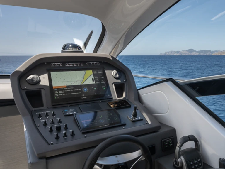 Luxury Yacht to hire Palma de Mallorca at the best price