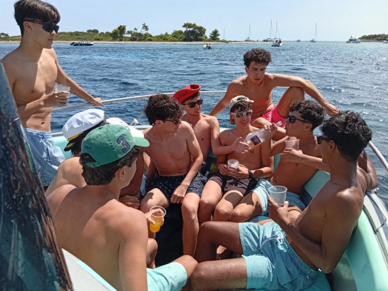 Motorboat to hire Split at the best price
