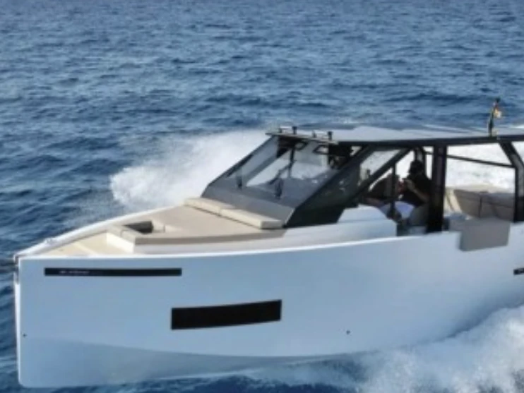 Yacht charter Marbella - De Antonio D34 Xplorer on SamBoat
