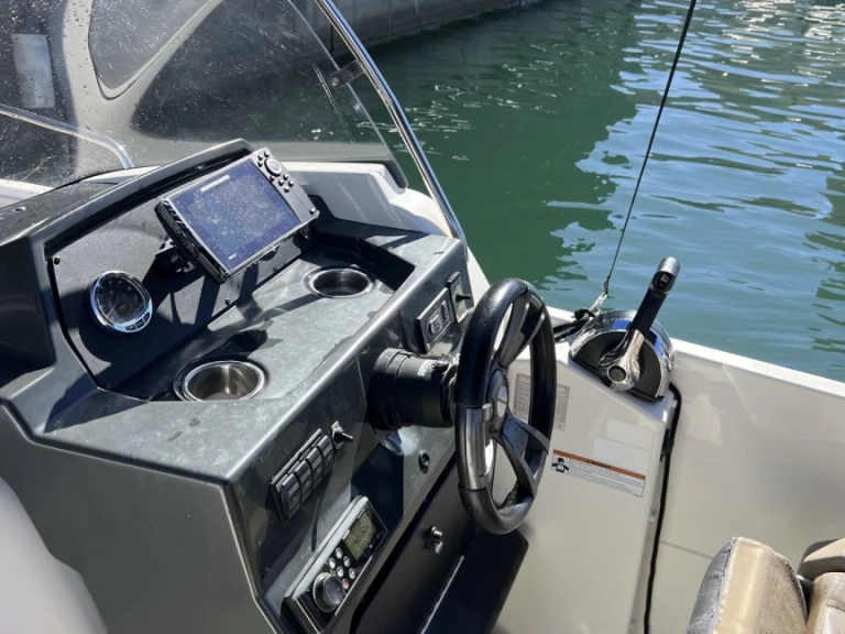 Quicksilver Activ 675 Sundeck charter bareboat or skippered in  Marseille