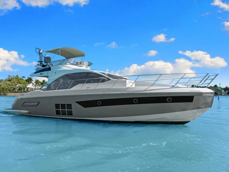 Luxury Yacht to hire City of Riviera Beach at the best price