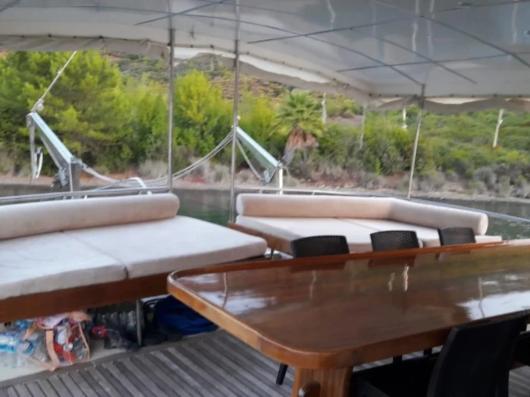 Hire Sailboat Custom Made with a boat licence
