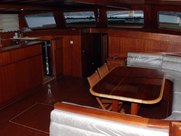 Sailboat to hire Marmaris at the best price