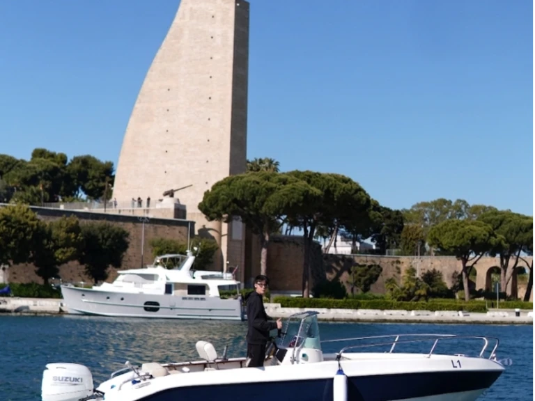 Charter a Marea 19 in Brindisi on Samboat