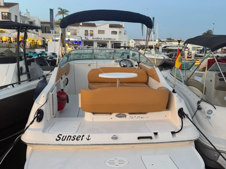 Yacht charter Marbella - Monterey 242 cruiser on SamBoat