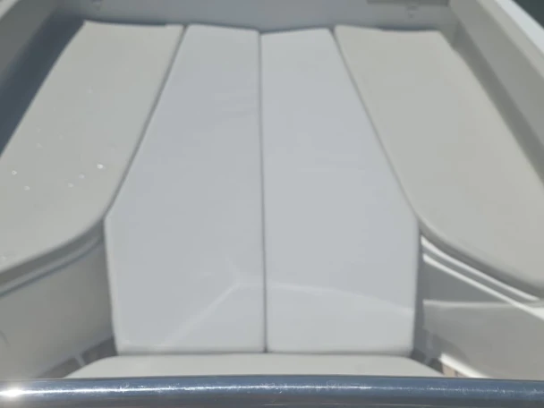 Hire a Bénéteau Flyer 8 SPACEdeck Mandelieu-la-Napoule