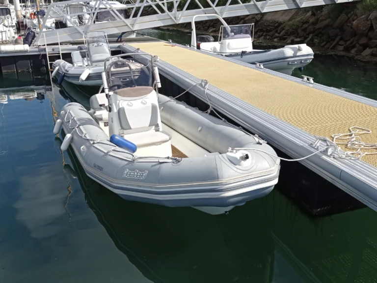 Hire RIB Bombard with a boat licence