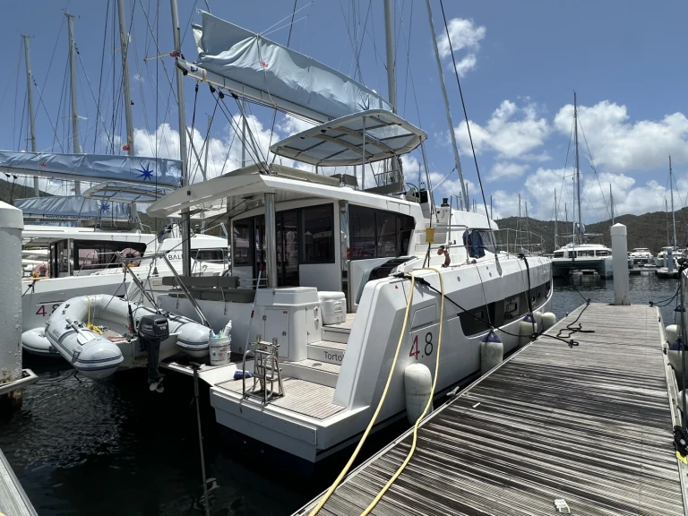 Hire Catamaran Bali with a boat licence