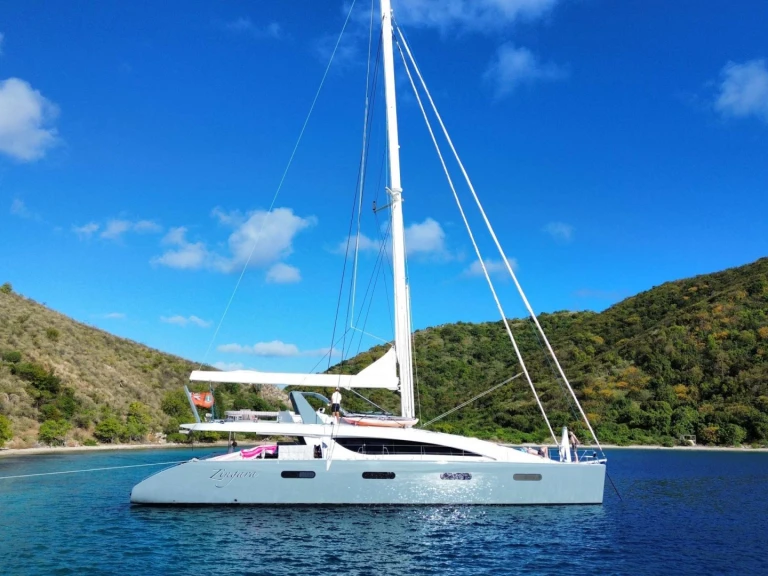 Hire Luxury Yacht with or without skipper Silhouette Road Town
